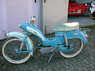 Victoria Seitenaufnahme 